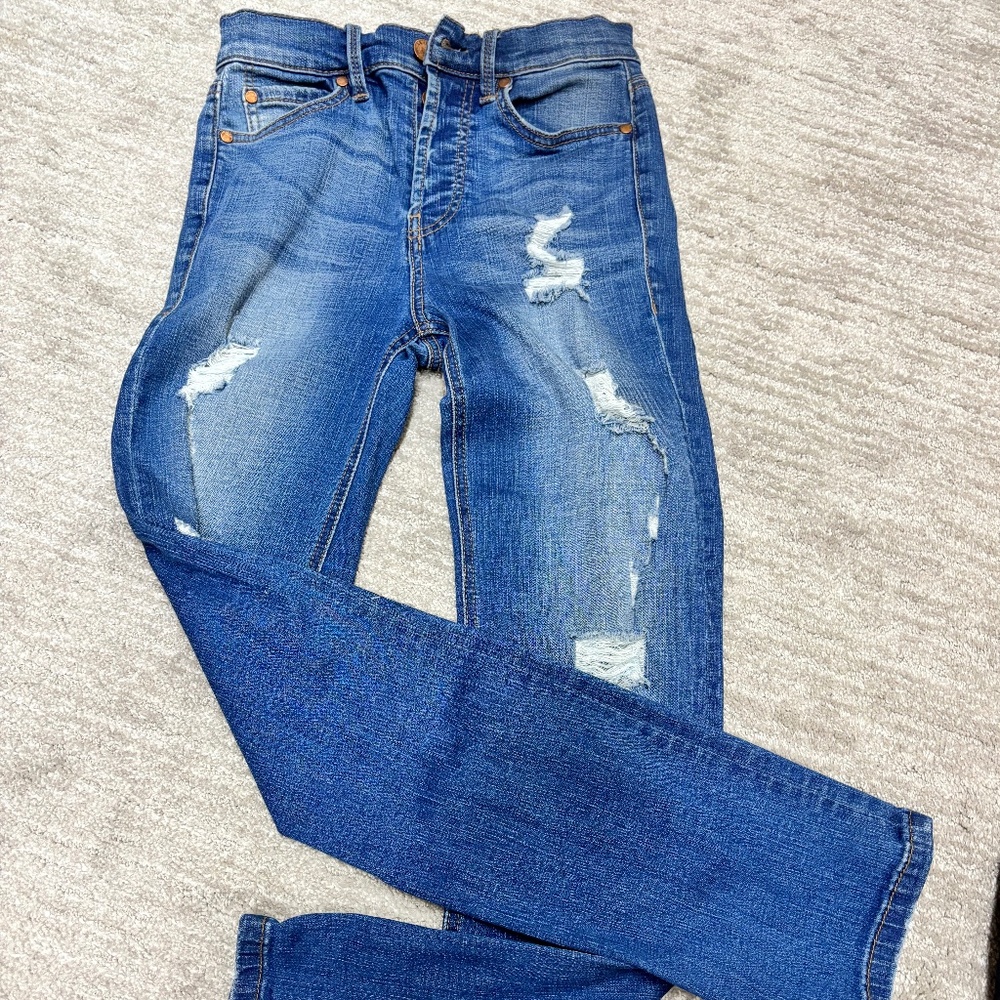 Level 99 distressed jeans
